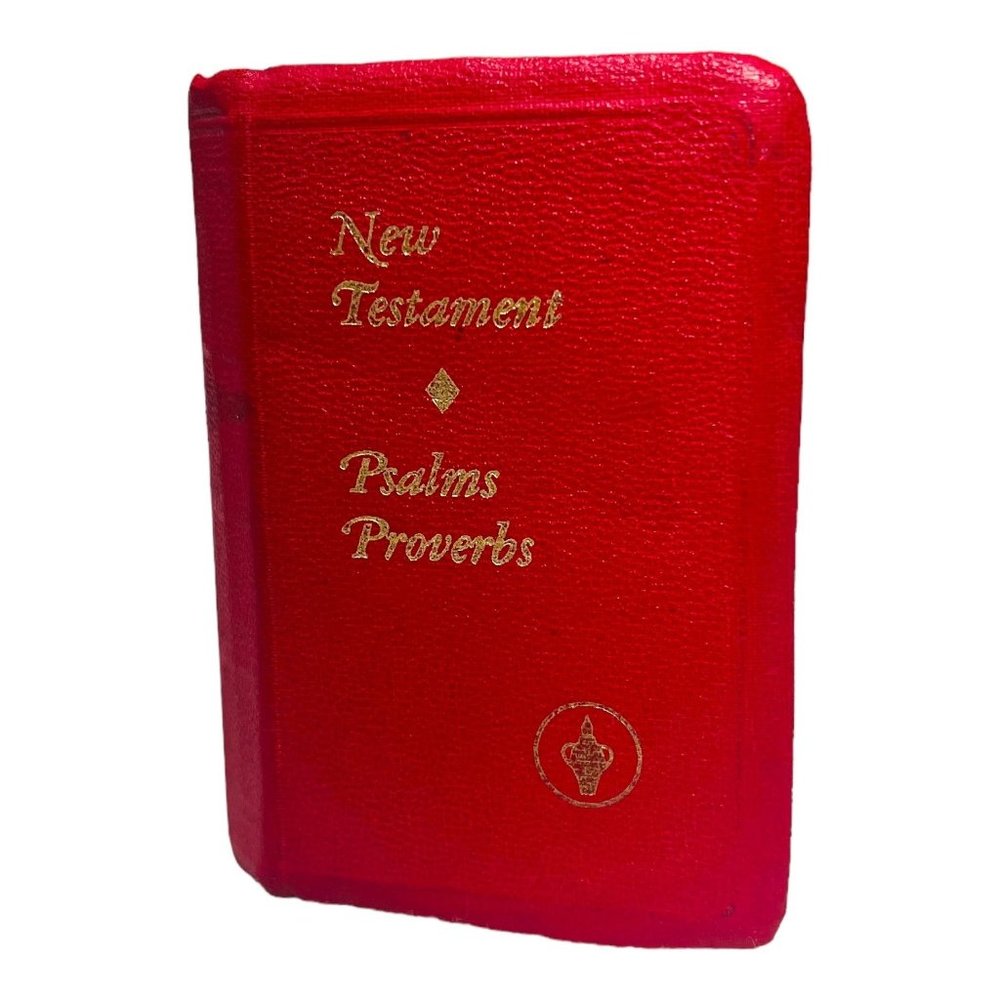 The New Testament Of Our Lord and Saviour Jesus Christ w/ Psalms and Proverbs